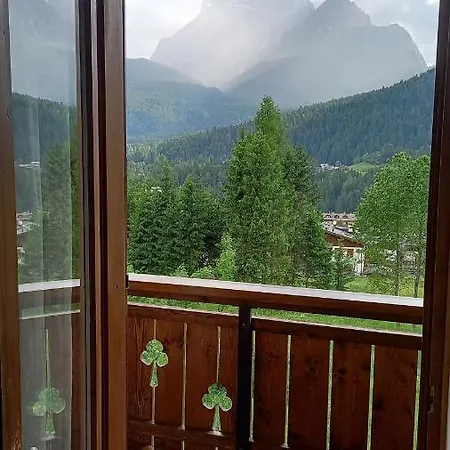 Deliziosa Mansarda Con Vista Dolomiti Apartment San Vito di Cadore Exterior photo